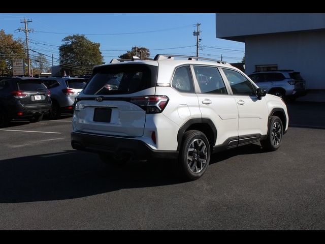 2025 Subaru Forester Base