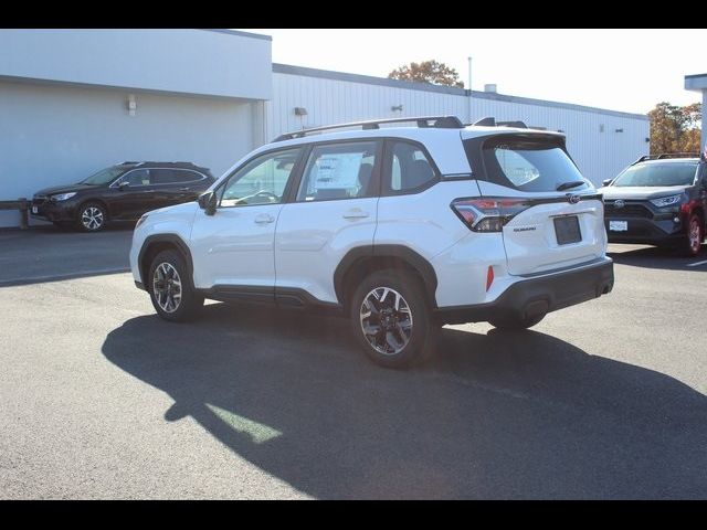 2025 Subaru Forester Base