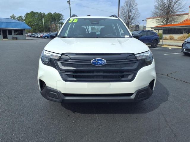 2025 Subaru Forester Base