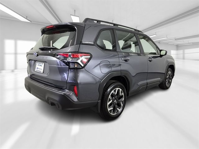 2025 Subaru Forester Base