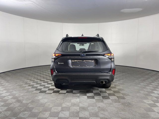 2025 Subaru Forester Base