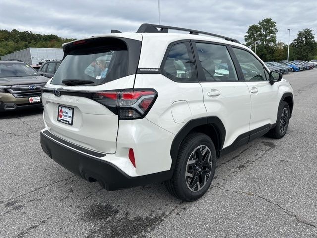 2025 Subaru Forester Base