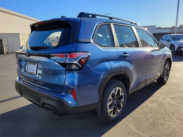 2025 Subaru Forester Base