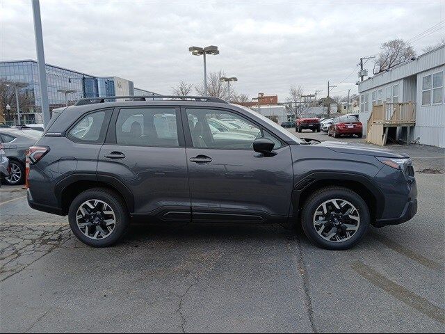 2025 Subaru Forester Base