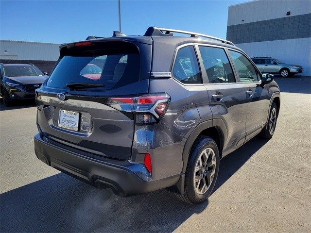 2025 Subaru Forester Base