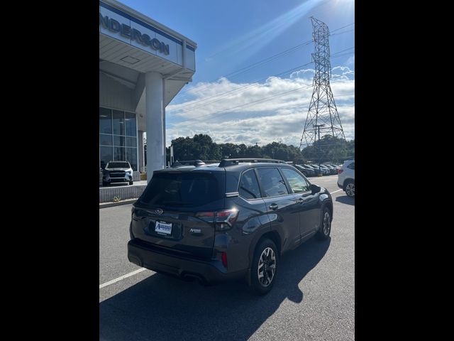 2025 Subaru Forester Premium