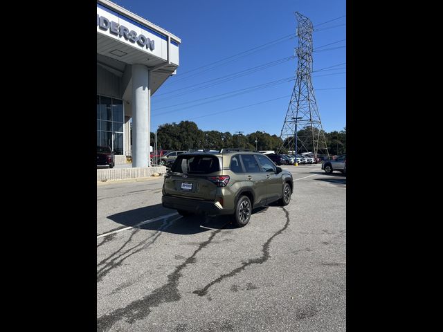 2025 Subaru Forester Premium