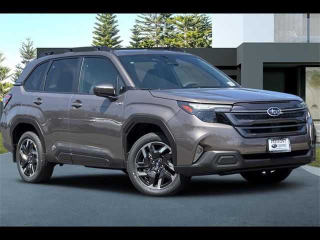 2025 Subaru Forester Premium Hybrid