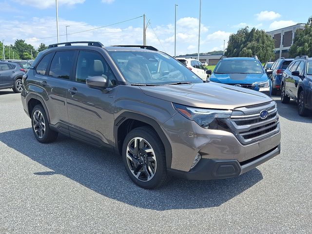 2025 Subaru Forester Premium Hybrid