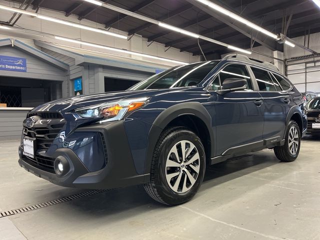 2025 Subaru Outback Base