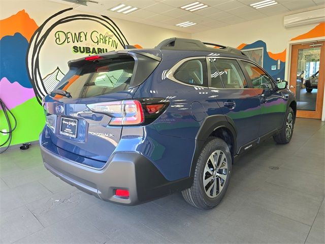 2025 Subaru Outback Base