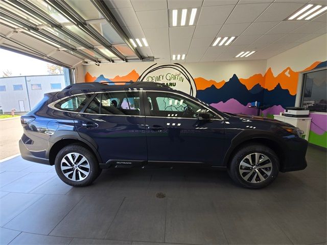 2025 Subaru Outback Base