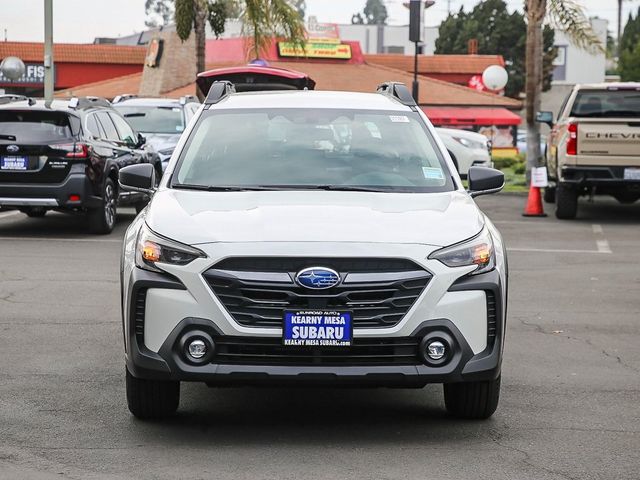 2025 Subaru Outback Base