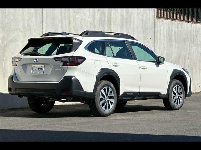 2025 Subaru Outback Base