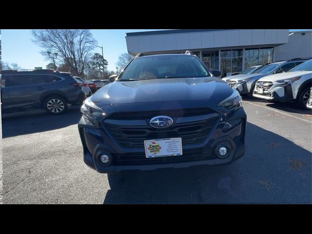 2025 Subaru Outback Base