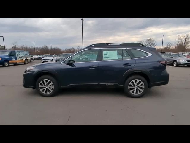2025 Subaru Outback Base
