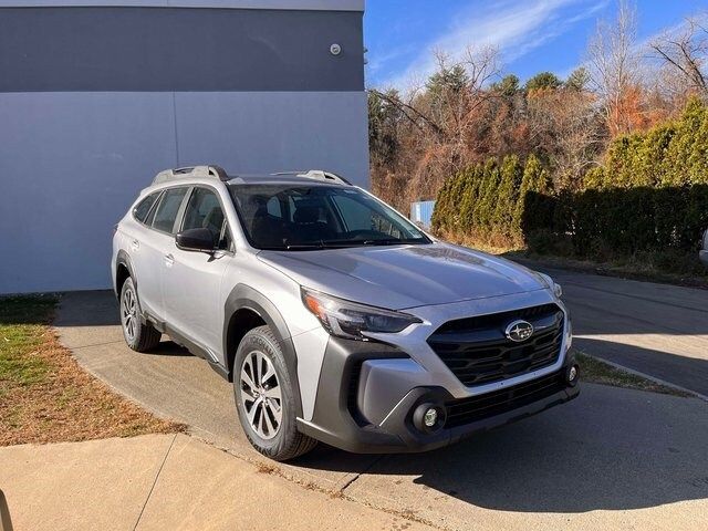 2025 Subaru Outback Base