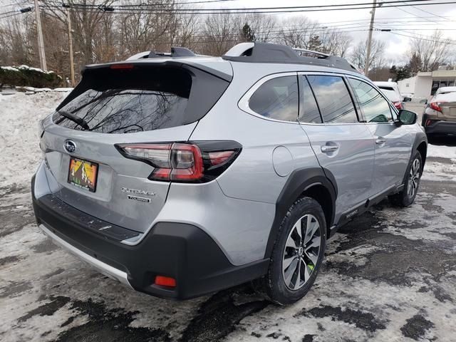 2025 Subaru Outback Touring