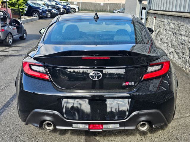 2025 Toyota GR86 Premium