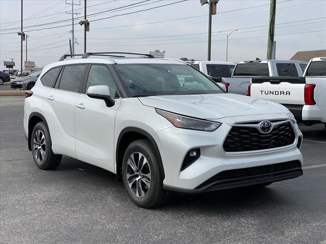 2025 Toyota Highlander XLE