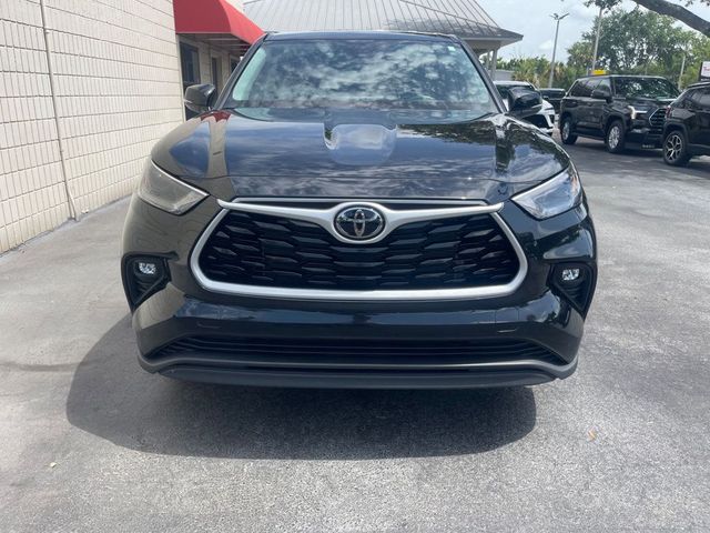 2025 Toyota Highlander LE