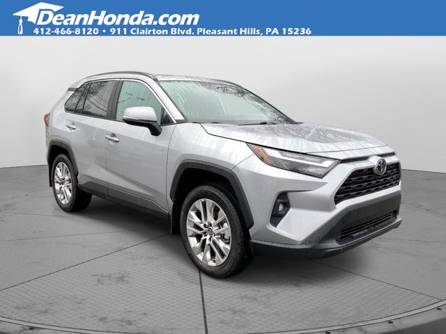 2025 Toyota RAV4 XLE Premium