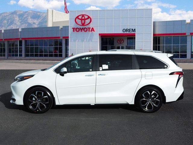 2025 Toyota Sienna Platinum