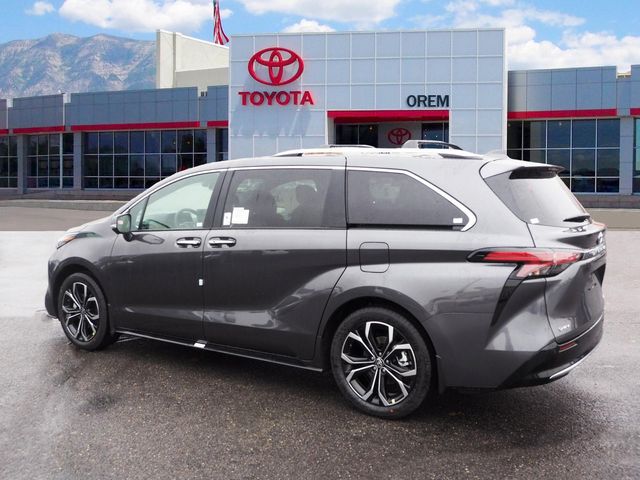 2025 Toyota Sienna Platinum