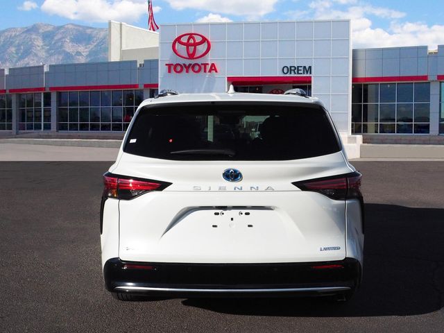 2025 Toyota Sienna Limited