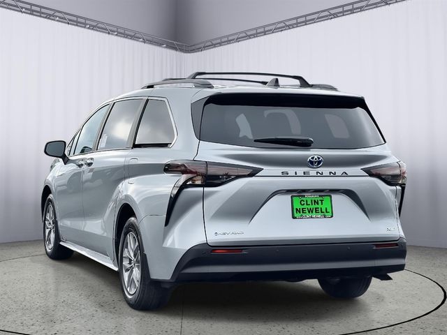 2025 Toyota Sienna XLE