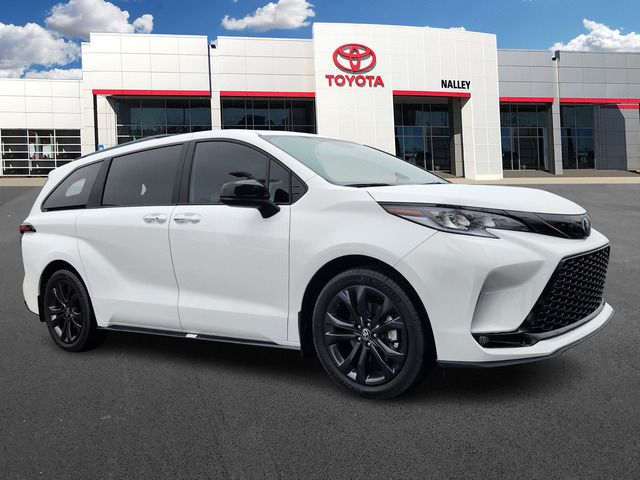 2025 Toyota Sienna XSE