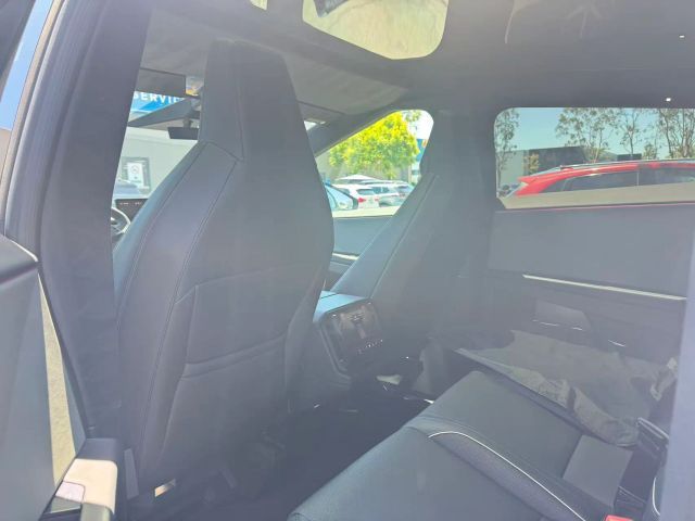 2025 Tesla Cybertruck Base