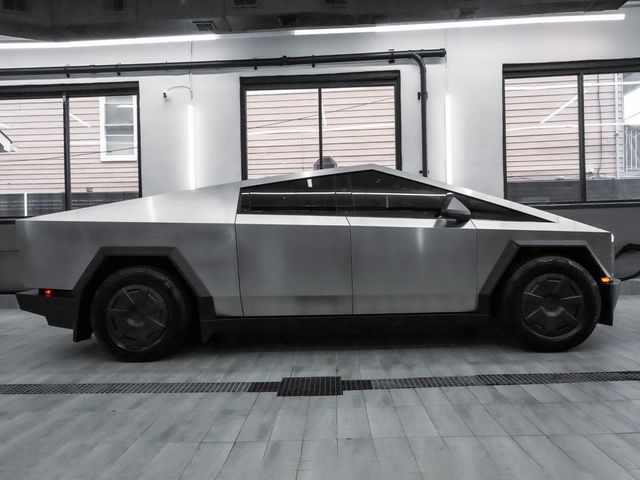 2025 Tesla Cybertruck Base