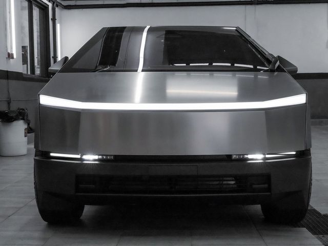 2025 Tesla Cybertruck Base