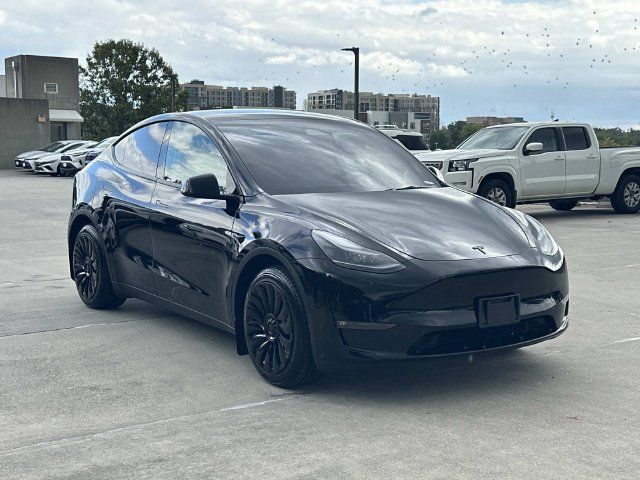 2025 Tesla Model Y Long Range