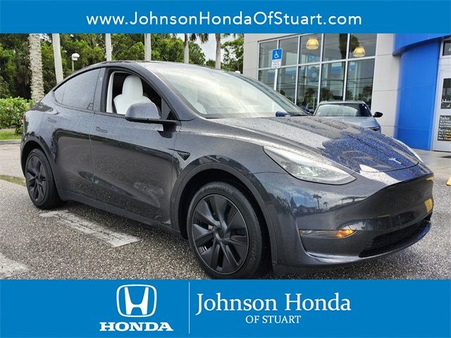 2025 Tesla Model Y Long Range