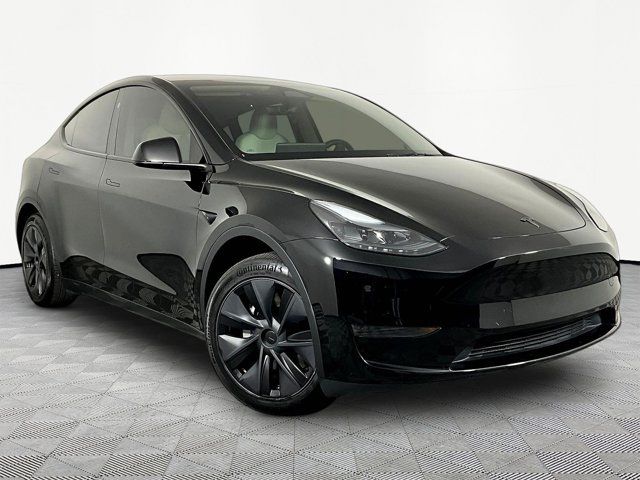 2025 Tesla Model Y Long Range