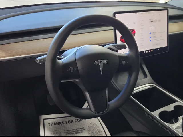 2025 Tesla Model Y Long Range
