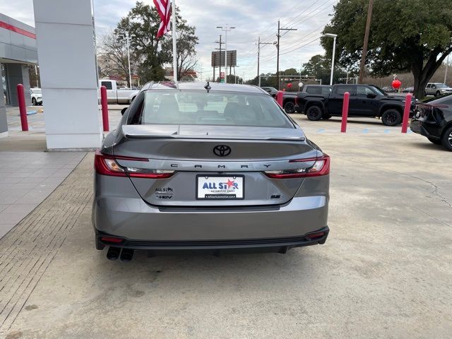 2025 Toyota Camry SE