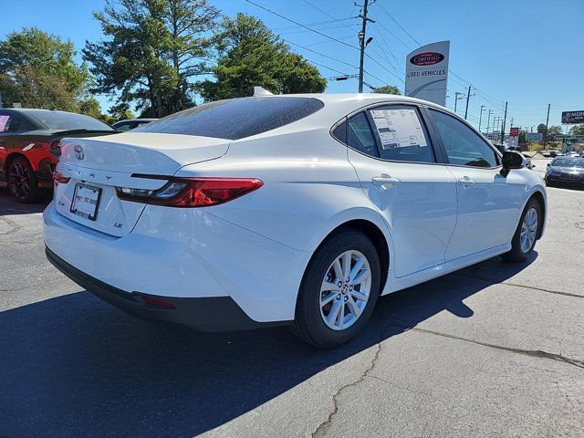 2025 Toyota Camry LE