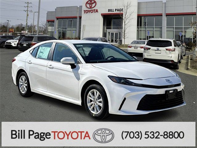 2025 Toyota Camry LE
