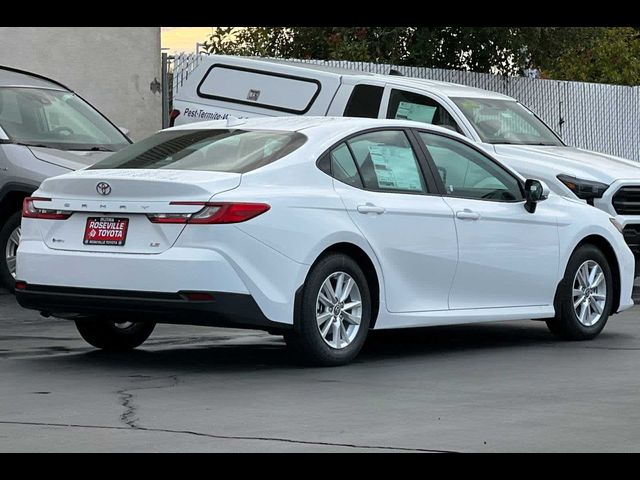 2025 Toyota Camry LE