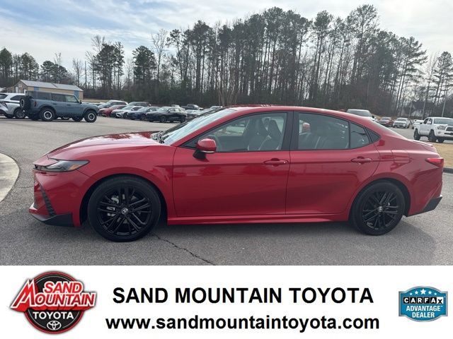 2025 Toyota Camry SE