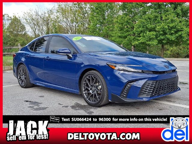 2025 Toyota Camry SE