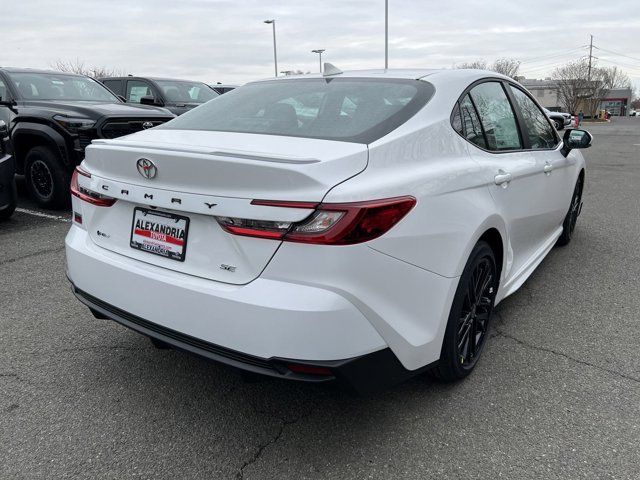 2025 Toyota Camry SE