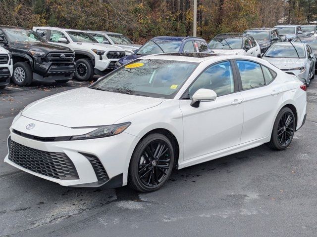 2025 Toyota Camry SE