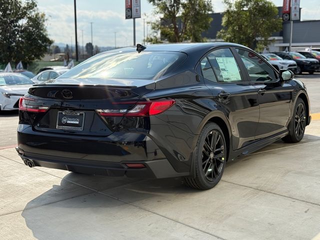 2025 Toyota Camry SE