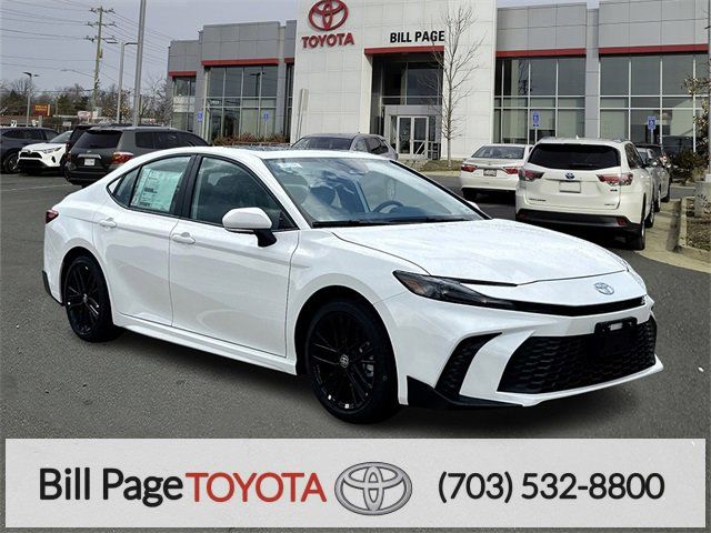 2025 Toyota Camry SE