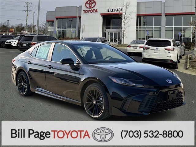 2025 Toyota Camry SE