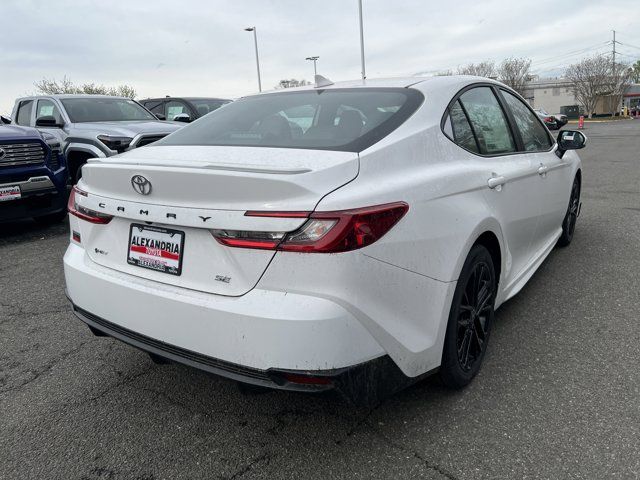 2025 Toyota Camry SE